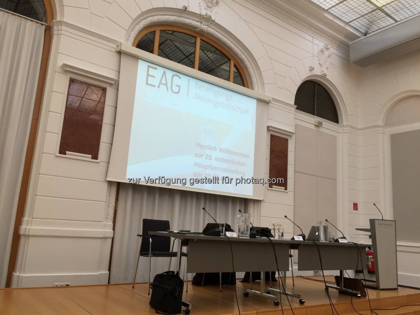 EAG-HV 20.2.19 Reitersaal Kontrollbank