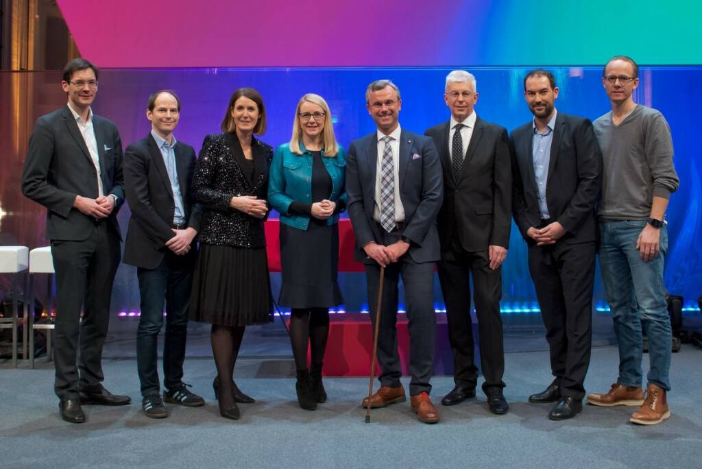 DIGITAL AUSTRIA KICK-OFF-EVENT: v.l.n.r.: Georg Kopetz, Geschäftsführer TTTech; Univ.-Prof. Peter Parycek, Donau-Universität Krems; Henrietta Egerth, Geschäftsführerin FFG; Bundesministerin Margarete Schramböck; Bundesminister Norbert Hofer, Klaus Pseiner, Geschäftsführer FFG; Andreas Tschüss, Leiter der Digitalisierungsagentur; Marcus Ihlenfeld, Geschäftsführer woom; 
Copyright: DIA / Helga Auer (21.02.2019) 