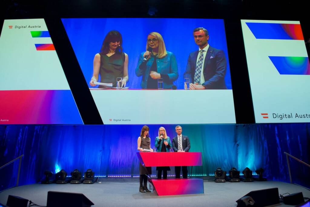 DIGITAL AUSTRIA KICK-OFF-EVENT: V.L.N.R.: MODERATORIN DANIELA ZELLER, BM MARGARETE SCHRAMBÖCK, BM NORBERT HOFER; Copyright: DIA / Helga Auer (21.02.2019) 