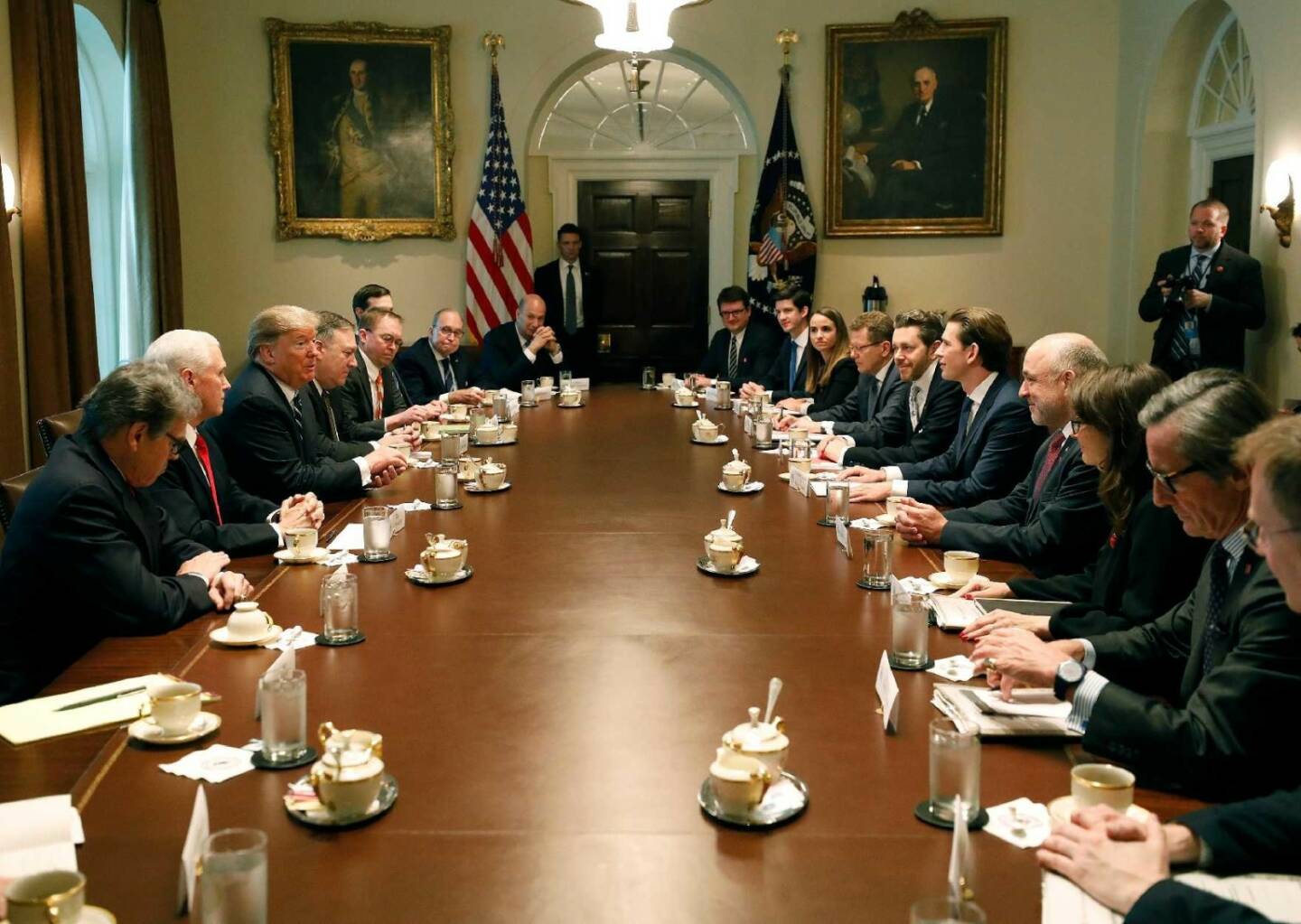 Am 20. Februar 2019 traf Bundeskanzler Sebastian Kurz im Rahmen seiner Washington Reise den Amerikanischen Präsident Donald Trump. FotografIn: Dragan Tatic Quelle: BKA