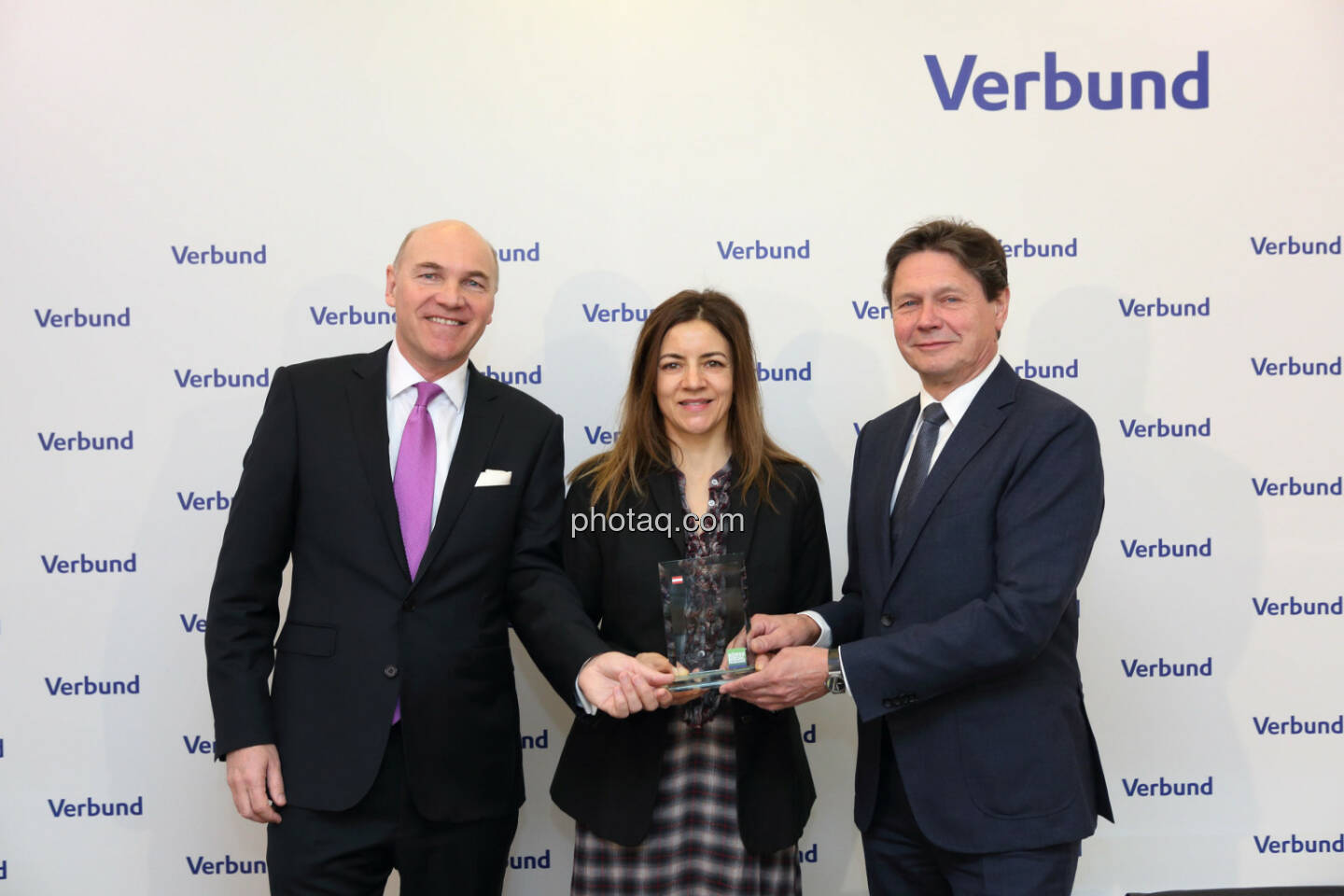 Peter Kollmann (Verbund), Christine Petzwinkler (BSN), Wolfgang Anzengruber (Verbund) - Number One Awards 2018 - Kurs- & Umsatzplus im ATX Prime Verbund