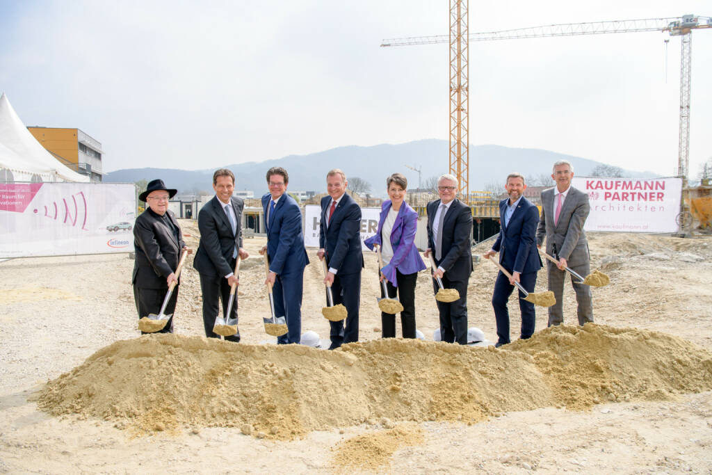 Spatenstich für den neuen Standort der Infineon Austria-Beteiligungsgesellschaft DICE (Danube Integrated Circuit Engineering) in Linz statt. In der Donaufeldstraße schafft Infineon Austria Raum für 400 Arbeitsplätze in Forschung und Entwicklung. Wolfgang Kaufmann, Geschäftsführer Kaufmann und Partner Architekturbüro; Gerhard Riess, Geschäftsführer der DICE GmbH & Co KG; Peter Schiefer, Präsident Automotive-Division, Infineon Technologies AG; Thomas Stelzer, Landeshauptmann des Landes Oberösterreich; Sabine Herlitschka, Vorstandsvorsitzende Infineon Technologies Austria AG; Klaus Luger, Bürgermeister der Stadt Linz; Manfred Ruhmer und Peter Zeiner Geschäftsführer der DICE GmbH & Co KG. Fotocredit:Dice GmbH & Co KG/APA-Fotoservice/Hörmandinger, © Aussender (05.04.2019) 