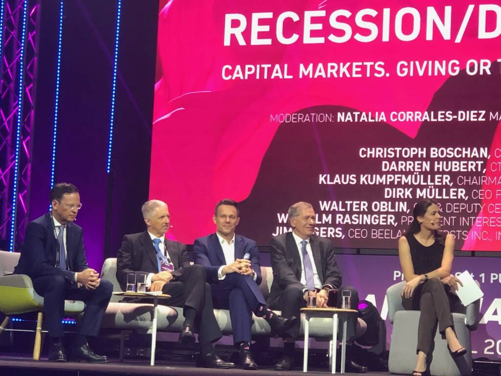 4GameChangers-Festival: Panel zum Thema Recession/Depression mit v.li. Klaus Kumpfmüller (FMA), Dirk Müller (Finanzethos), Christoph Boschan (CEO Wiener Börse), Wilhelm Rasinger (IVA), Natalia Corrales-Diez (Tauros Capital) (09.04.2019) 