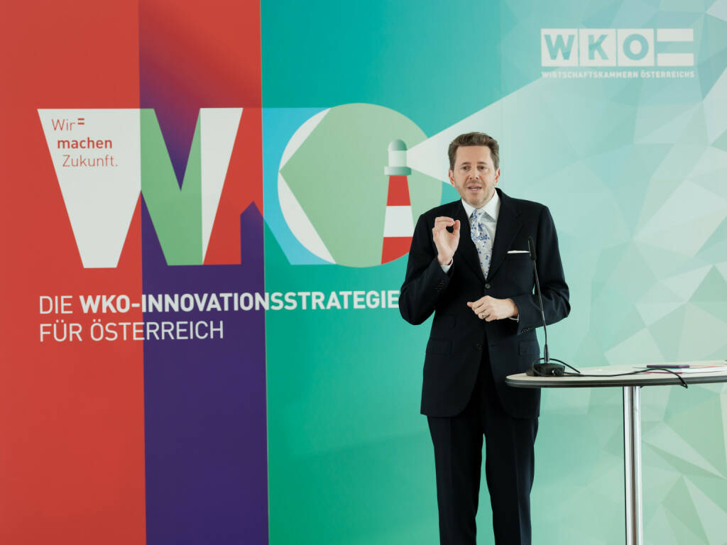 WKO-Innovationsstrategie für Österreich: Mahrer: „Wir wollen Hot Spot für die Spitzenforschung werden und unsere internationale Sichtbarkeit als Innovationsstandort massiv erhöhen. Österreich soll zum Innovations-Ökosystem werden, in dem Ideen aufblühen. Denn Innovationen sind kein Zufallsprodukt. Wir müssen sie wollen und ermöglichen. Deshalb braucht es gezielte Investitionen in Bildung, die Förderung von Talenten und gute Rahmenbedingungen für neue Ideen. Fotocredit: WKÖ
, © Aussender (11.04.2019) 