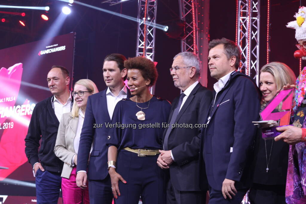 Awardverleihung 4gamechangers-Festival 11.4.19, an Patch Adams u.a. (14.04.2019) 