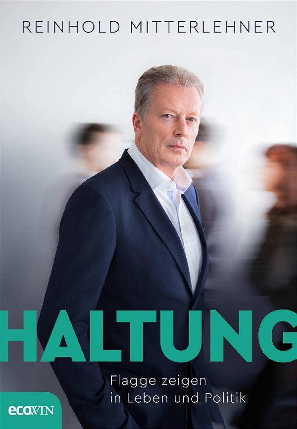 Für den ehemaligen Vizekanzler und VP-Chef Reinhold Mitterlehner ist Haltung eine Notwendigkeit. Sie zu zeigen, ist im gegenwärtigen politischen Klima dringlicher denn je. Haltung – die biografische Aufarbeitung seiner Karriere auf 180 Seiten.