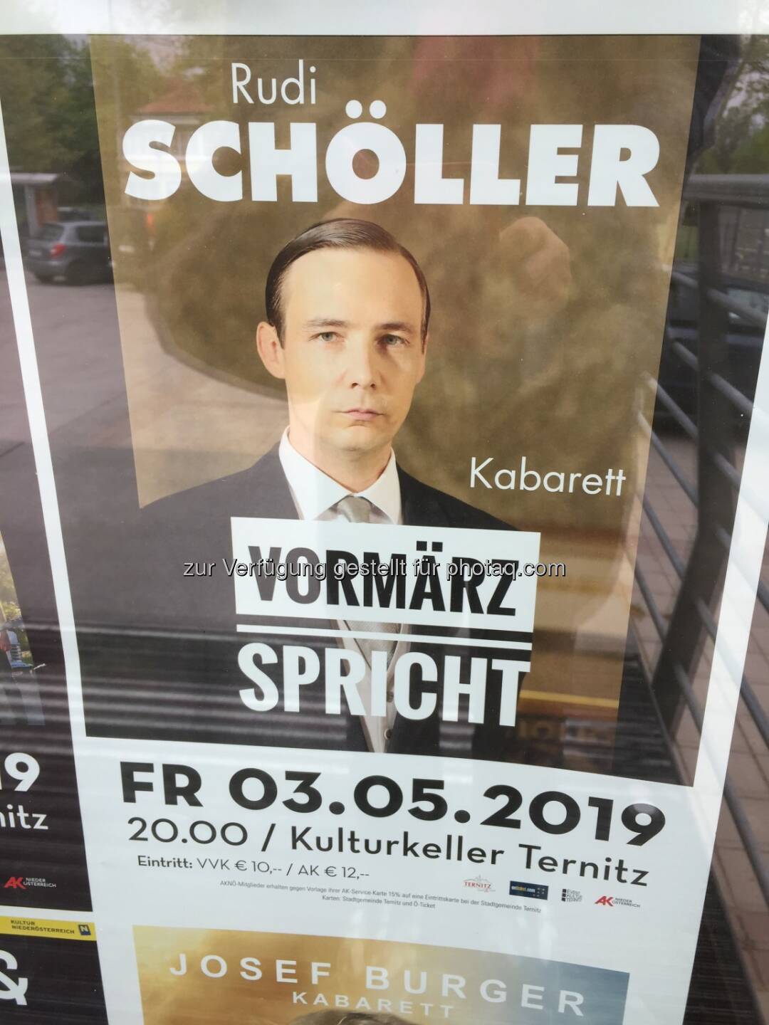 Eingang zur Stadthalle Ternitz, HV der SBO, 23.4.19, ein weiteres Mitglied des Schöller-Clans.