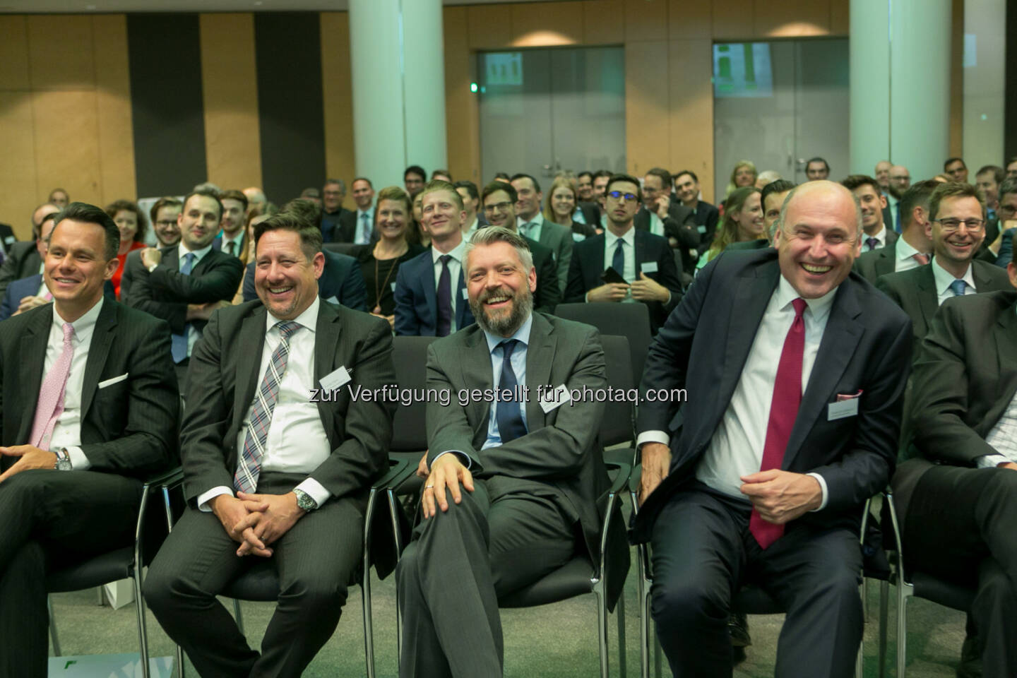 Christoph Boschan (Wiener Börse), Florian Claus (ZertifikateBörse Frankfurt), Alexander Höptner (Börse Stuttgart, 3. von links)