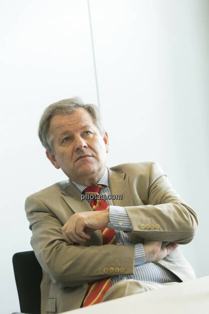 Eduard Zehetner (Immofinanz), nachdenklich, © Martina Draper (15.12.2012) 