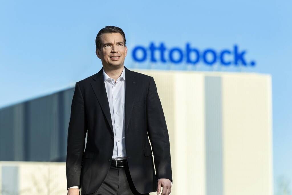 Ottobock CEO und CFO Philipp Schulte-Noelle, das das Unternehmen auf einen Börsegang vorbereitet, macht auf einen guten Start ins Jahr 2019 aufmerksam:  Wir sind voll auf Kurs in Richtung eine Milliarde Euro Umsatz und weiter steigenden Ergebnissen - und das dank neuer Produkte und steigender Effizienz. Fotocredit: Ottobock
, © Aussender (24.05.2019) 