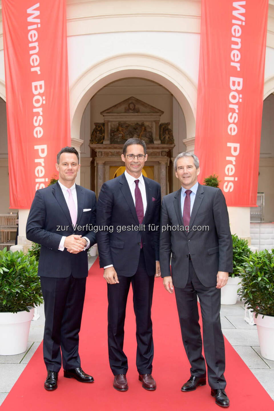 Christoph Boschan (Wiener Börse), Stefan Doboczky (Lenzing), Hartwig Löger (Vizekanzler, Finanzminister) 