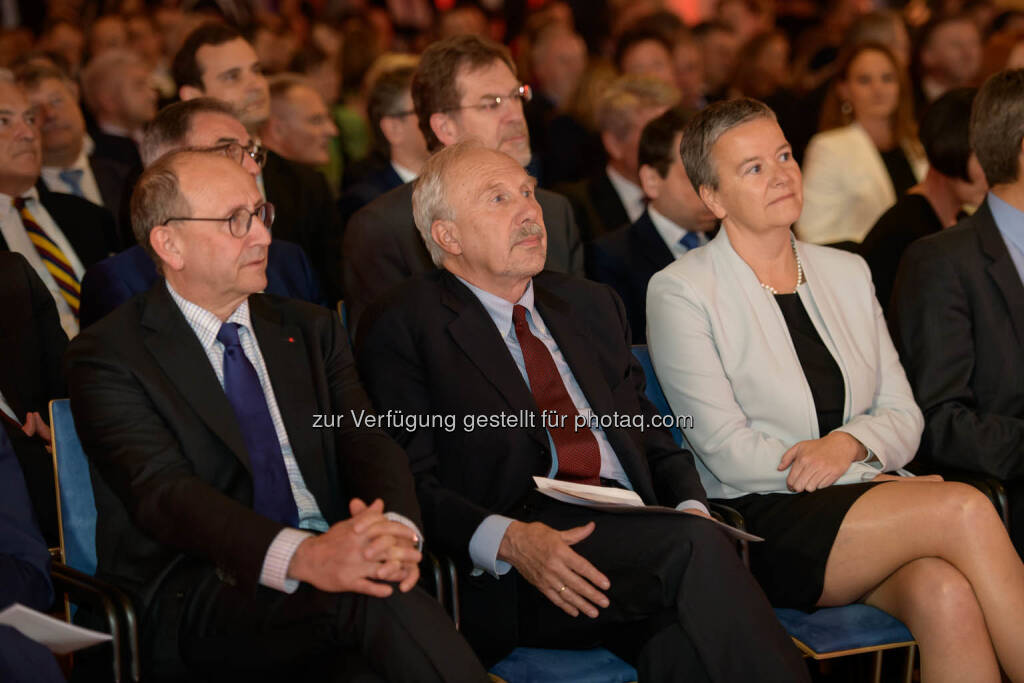 Ludwig Nießen (Wiener Börse), Ewald Nowotny (OeNB), Angelika Sommer-Hemetsberger (OeKB), © Wiener Börse AG/APA-Fotoservice (24.05.2019) 