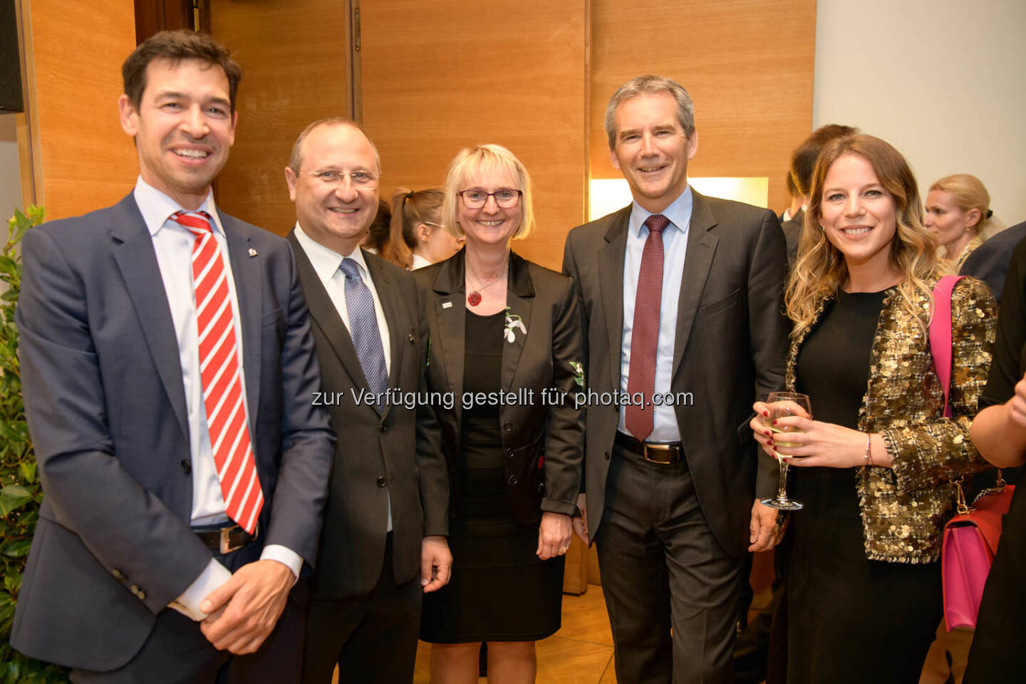 Michael Oplustil (Uniqa), Paul Rettenbacher (Polytec), Stephanie Kniep (Lenzing), Hartwig Löger (Vizekanzler, Finanzminister), Tiana Majstorovic (Uniqa)