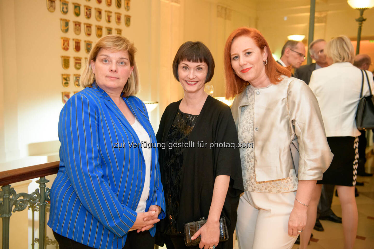 Edith Franc (Wiener Börse, mitte), Romana Klima (Wiener Börse)