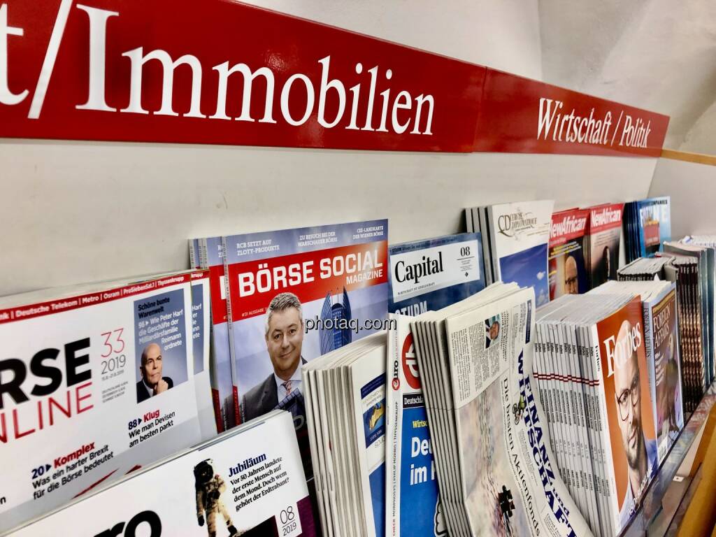 Börse Social Magazine #31, Kiosk, Morawa, Oliver Schumy (Immofinanz), Immobilien
http://boerse-social.com/magazine, © photaq.com (16.08.2019) 