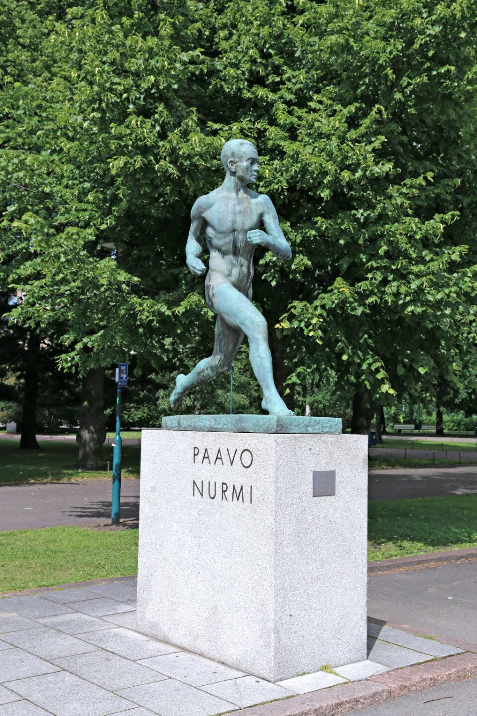 Denkmal Paavo Nurmi, Helsinki - https://de.depositphotos.com/93929332/stock-photo-monument-finnish-runner-paavo-nurmi.html