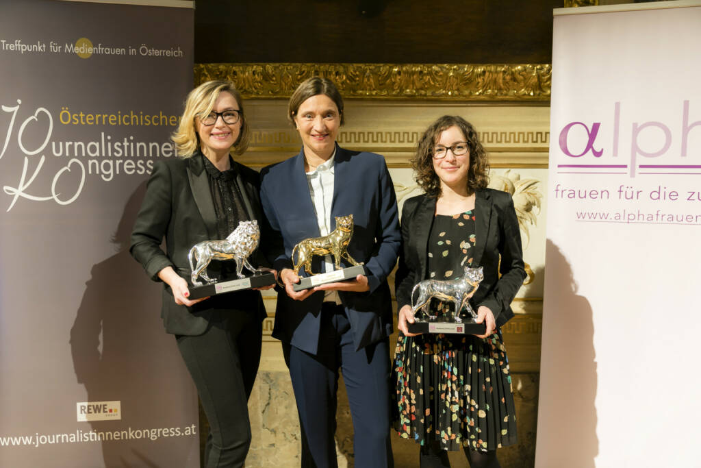 Journalistinnenkongress: Die MedienLÖWINNEN 2018: Barbara Haas, MedienLÖWE (WIENERIN), Lisa Totzauer Goldene LÖWIN (ORF), Ruth Eisenreich Silberne LÖWIN (Süddeutsche Zeitung). Fotocredit: Mirjam Reither, © Aussendung (10.09.2019) 