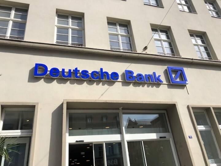 Deutsche Bank, Filiale Erfurt, beigestellt Bild 78840 ...