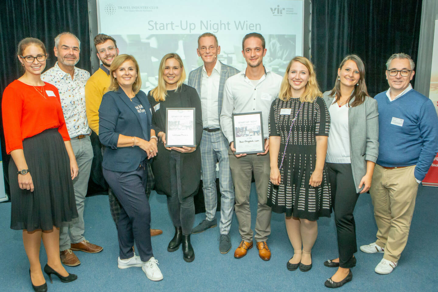 Die Finalisten der Travel Industry Start-up Night 2019 im Wiener Modul. Im Bild (v.l.n.r.): Project Manager Jannika Göbel, Armin W. Rainer (playTRACKS), Sebastian Tanzer (Triply), Heide Pichler-Herritsch, Patricia Prodinger (Welcome Places), TIC-Präsident Harald Hafner, Christoph Berdenich (Autobus-Angebot.com), Ronja Scherzinger (FashionTouri), VIC-Vorstand Michael Buller; Copyright:
Fotodienst/Christian Mikes