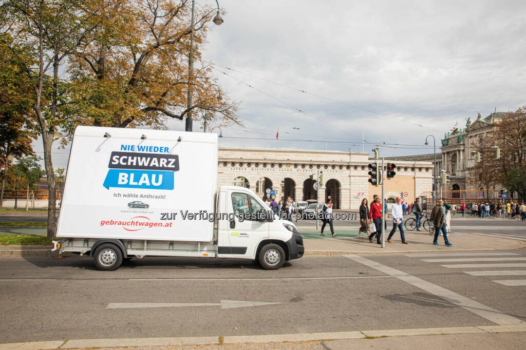 Schwarz Blau Heldenplatz - Copyright: Warda Network | Stefan Joham (27.09.2019) 