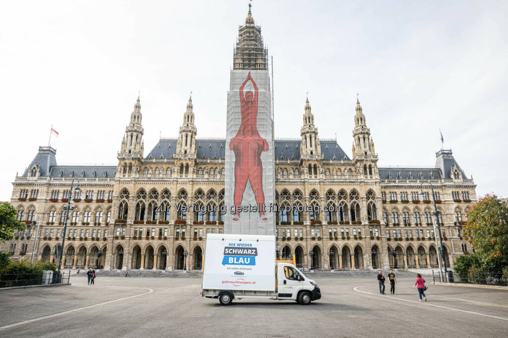 Schwarz Blau, Rathaus Wien - Copyright: Warda Network | Stefan Joham (27.09.2019) 