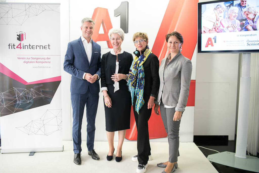 Tag der älteren Generation: fit4internet und A1 veranstalten „Kaffee Digital“: Thomas Arnoldner, Bundesministerin Elisabeth Udolf-Strobl, Ingrid Korosec, Ulrike Domany-Funtan © A1/APA Hörmandinger (01.10.2019) 