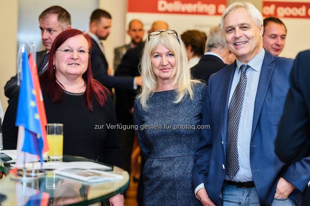 Yvette Rosinger (Rosinger Group), Edith Planitzer und Gerhard Schösswender (beide Schösswender Gruppe), © FotoLois.com / Alois Spandl (24.10.2019) 