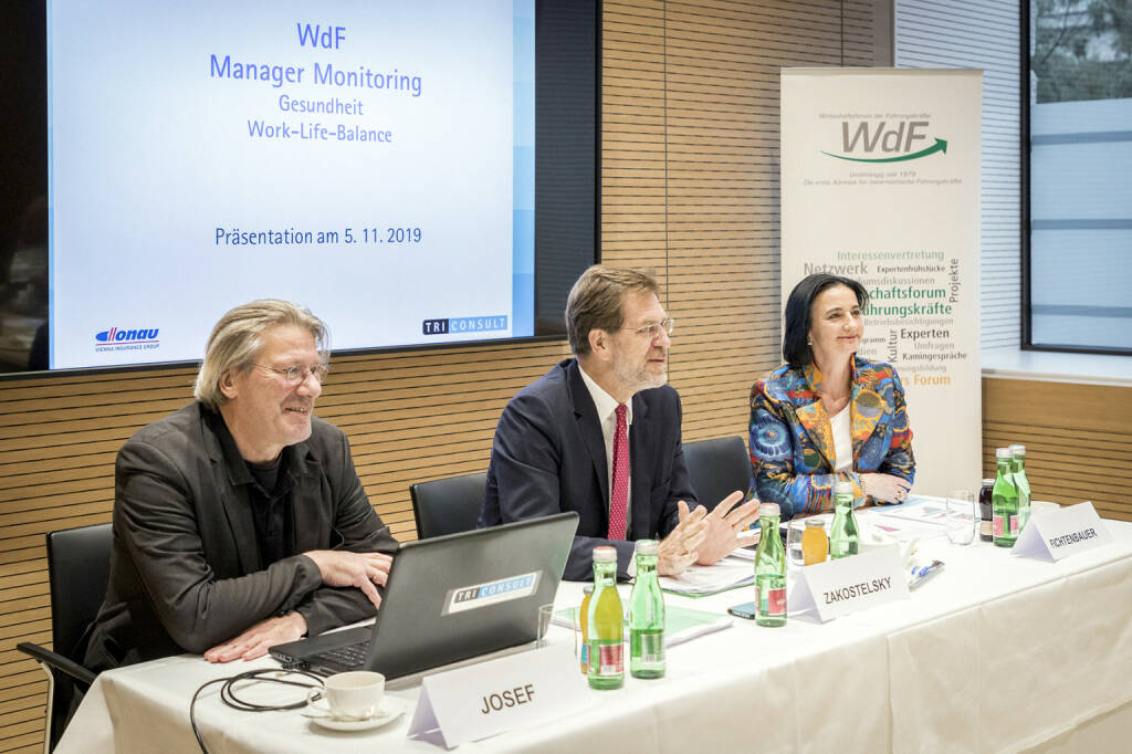 Wirtschaftsforum der Führungskräfte: Stress und psychische Belastung machen österreichischen Führungskräften zu schaffen, vlnr: Felix Josef (Triconsult), Andreas Zakostelsky (WdF Bundesvorsitzender), Edeltraud Fichtenbauer (Vorstandsmitglied DONAU Versicherung); Credit: Donau, © Aussender (06.11.2019) 