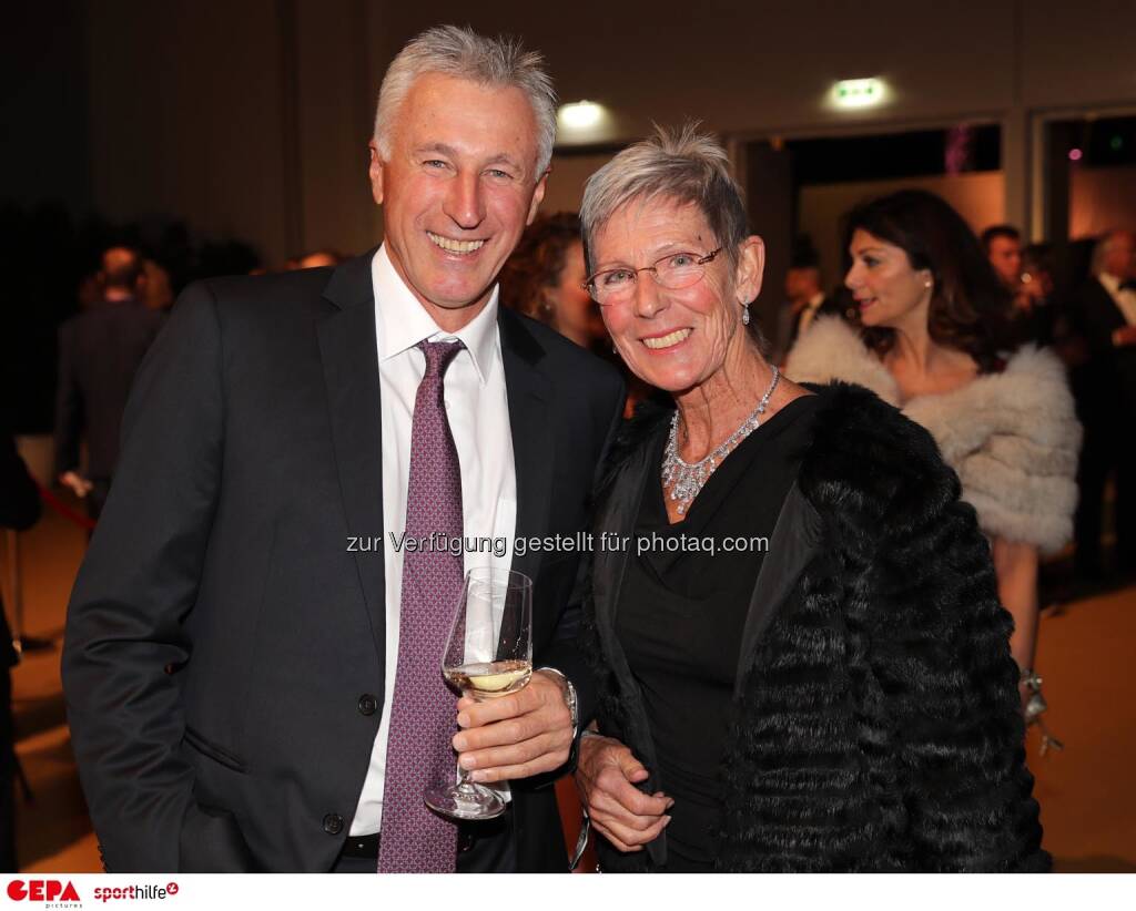 Leonhard Stock und Trixi Schuba. Photo: GEPA pictures/ Walter Luger (07.11.2019) 