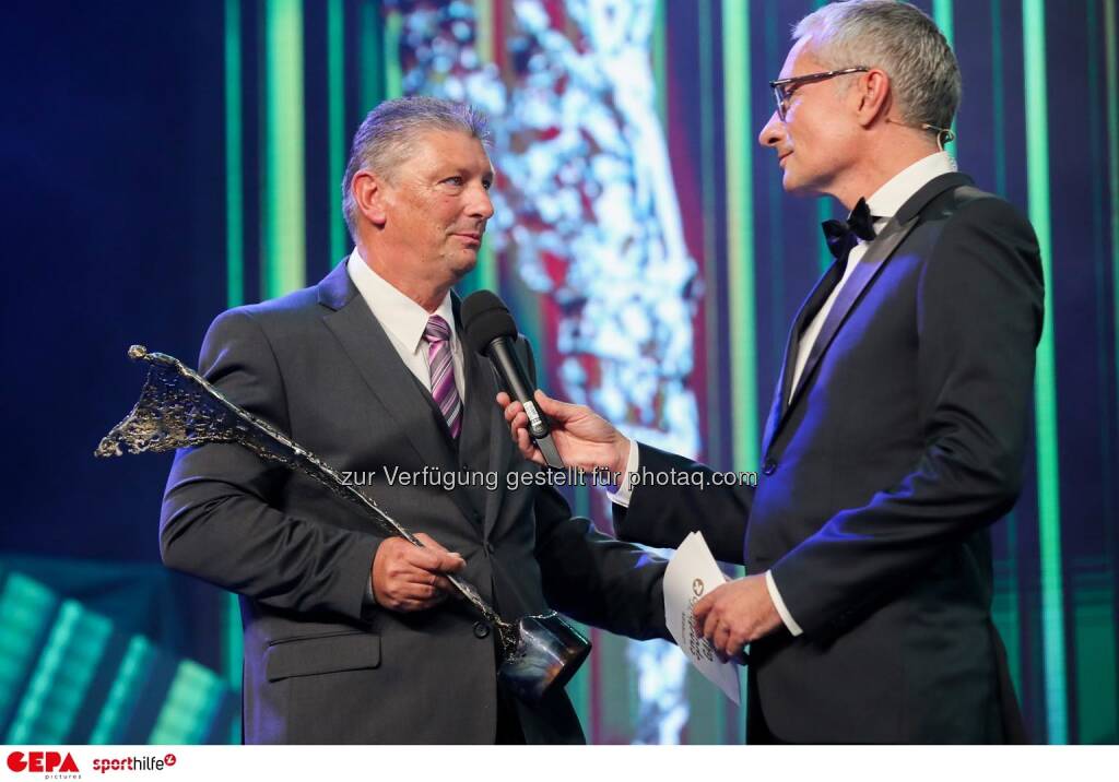 Wolfgang Adler (AUT) und Rainer Pariasek. Photo: GEPA pictures/ Christian Walgram (07.11.2019) 