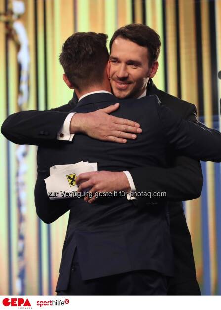 Marcel Hirscher und Felix Neureuther. Photo: GEPA pictures/ Christian Walgram (07.11.2019) 