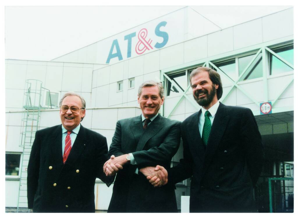 Am 7. November 1994 wurde AT&S an die Bietergruppe Helmut Zoidl, Hannes Androsch und Willi Dörflinger zugesprochen, Credit: AT&S (07.11.2019) 