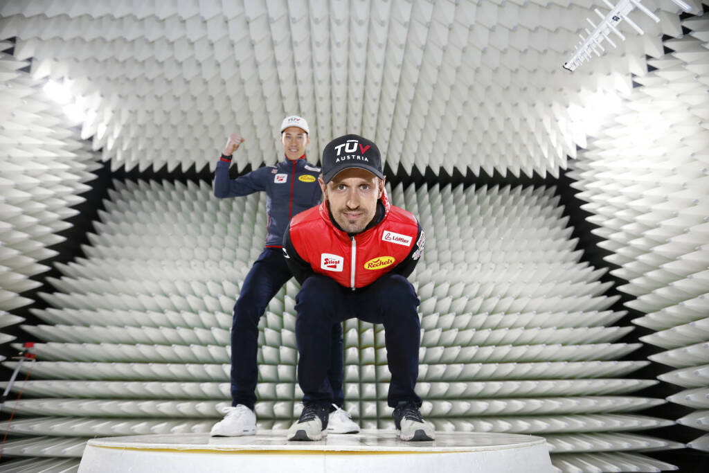 TÜV AUSTRIA Group: Lukas Klapfer und Mario Seidl kombinieren mit TÜV AUSTRIA; Die Nordischen Kombinierer besuchten in ihrer Funktion als TÜV AUSTRIA-Markenbotschafter den TÜV AUSTRIA Campus und das TÜV AUSTRIA Technology & Innovation Center. Fotocredit:TÜV AUSTRIA, Andreas Amsüss, © Aussendung (11.11.2019) 