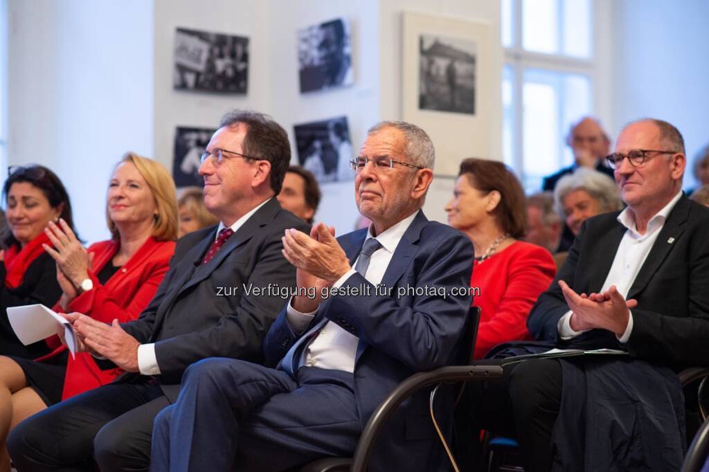 Stadträtin Veronica Kaup-Hasler, Nationalratspräsidentin Doris Bures, Concordia-Präsident Andreas Koller, Bundespräsident Alexander Van der Bellen (v.l.n.r.), © Luiza Puiu (11.11.2019) 