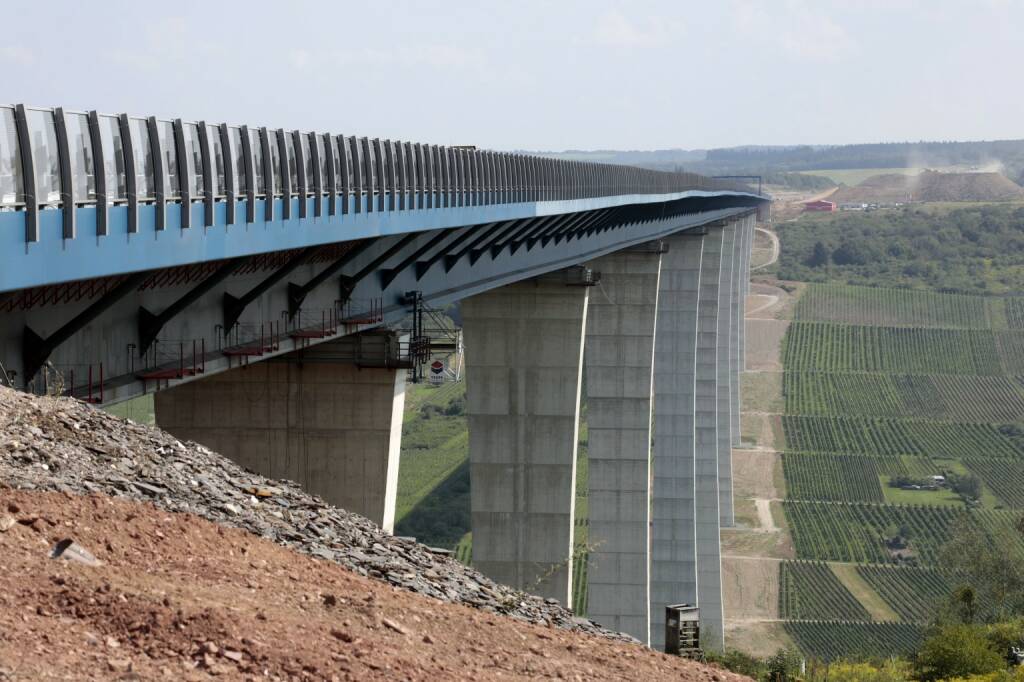 Offizielle Verkehrsfreigabe der Hochmoselbrücke - Porr Deutschland: Europas größtes Brückenprojekt fertiggestellt; Hochmoselbrücke – B 50neu (Copyright: LBM Trier), © Aussender (21.11.2019) 