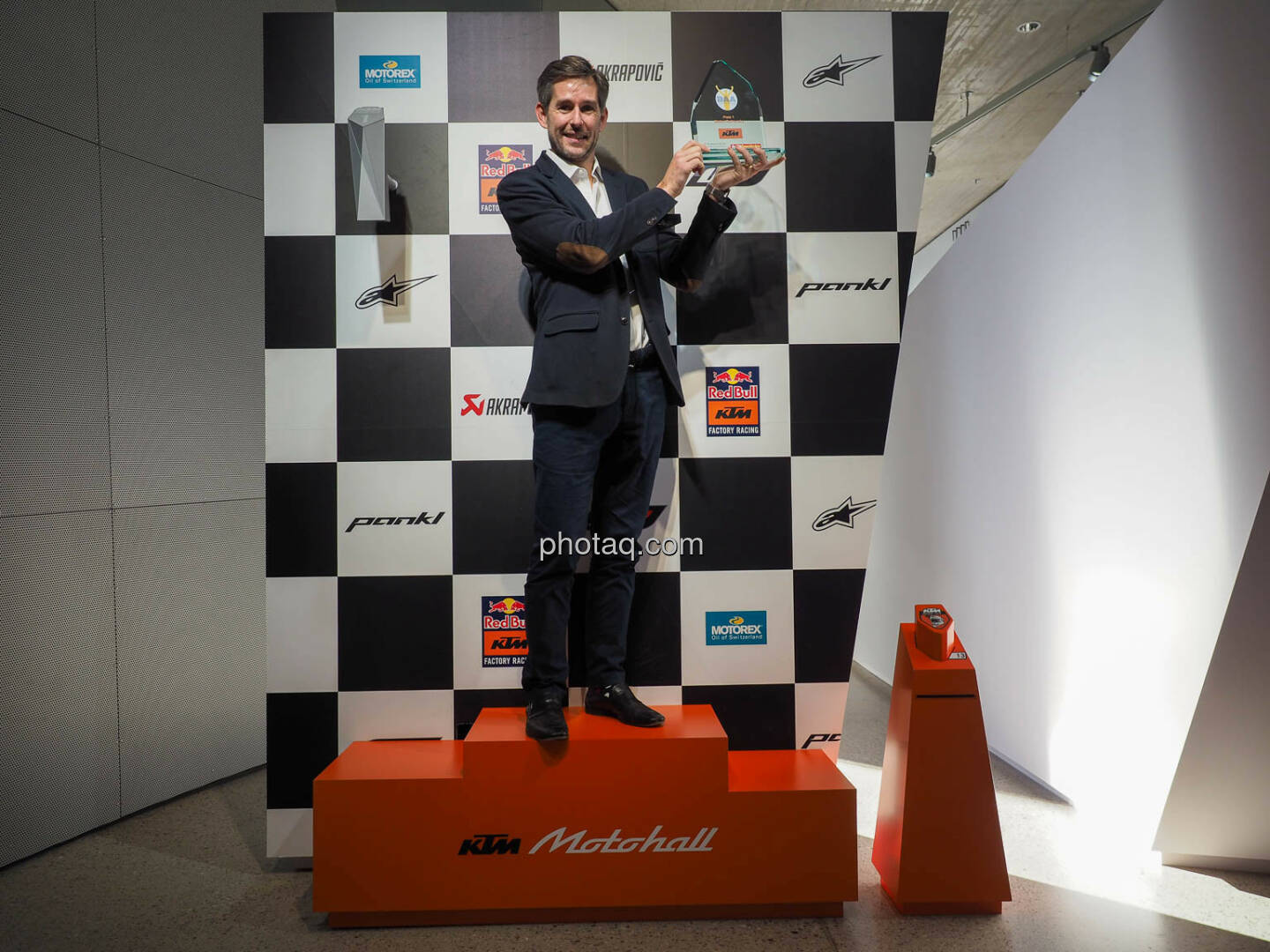 Stefan Rathausky mit BAA Trophäe