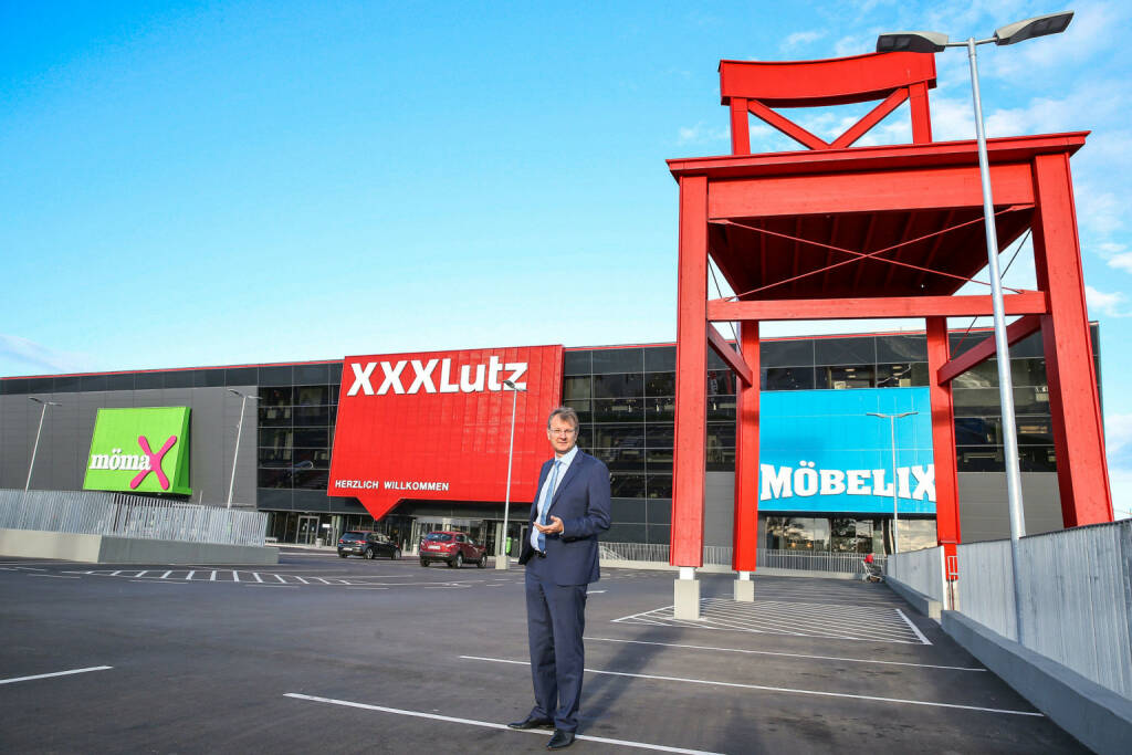 XXXLutz schließt perfektes Jahr 2019 ab und kündigt weitere Expansion im Jahr 2020 an
XXXLutz-Gruppenumsatz stieg um 700 Millionen Euro von 4,4 Mrd. auf 5,1 Mrd. Euro; Copyright: XXXLutz KG, © Aussender (09.01.2020) 