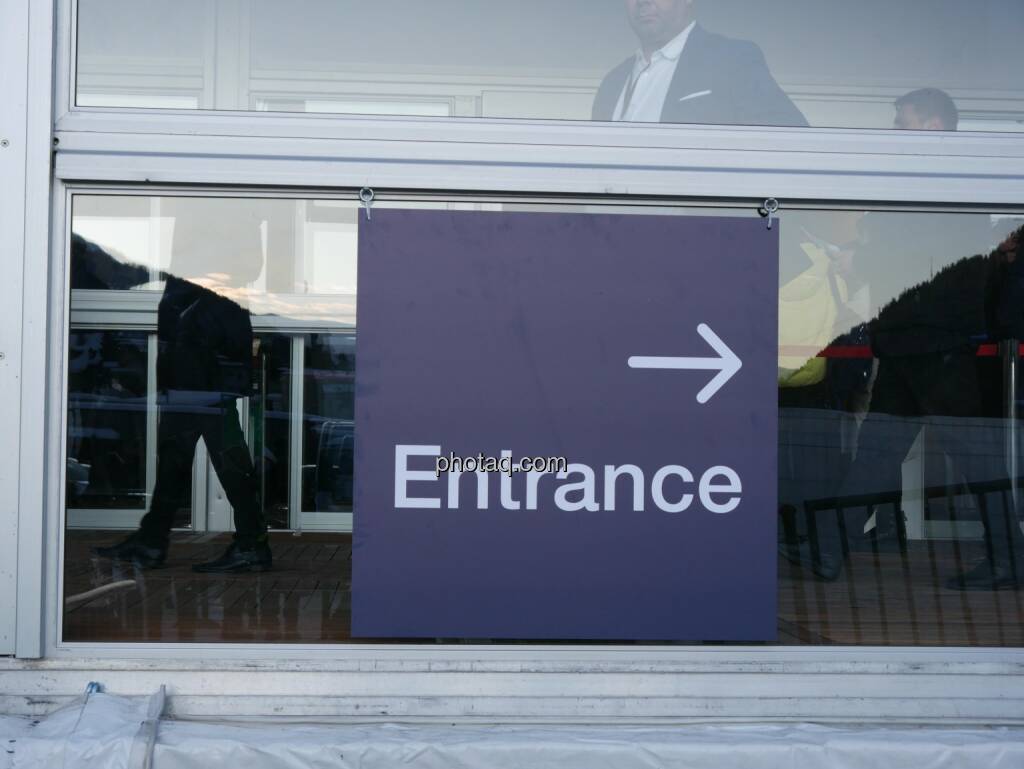 Davos, Eingang, Entrance (21.01.2020) 