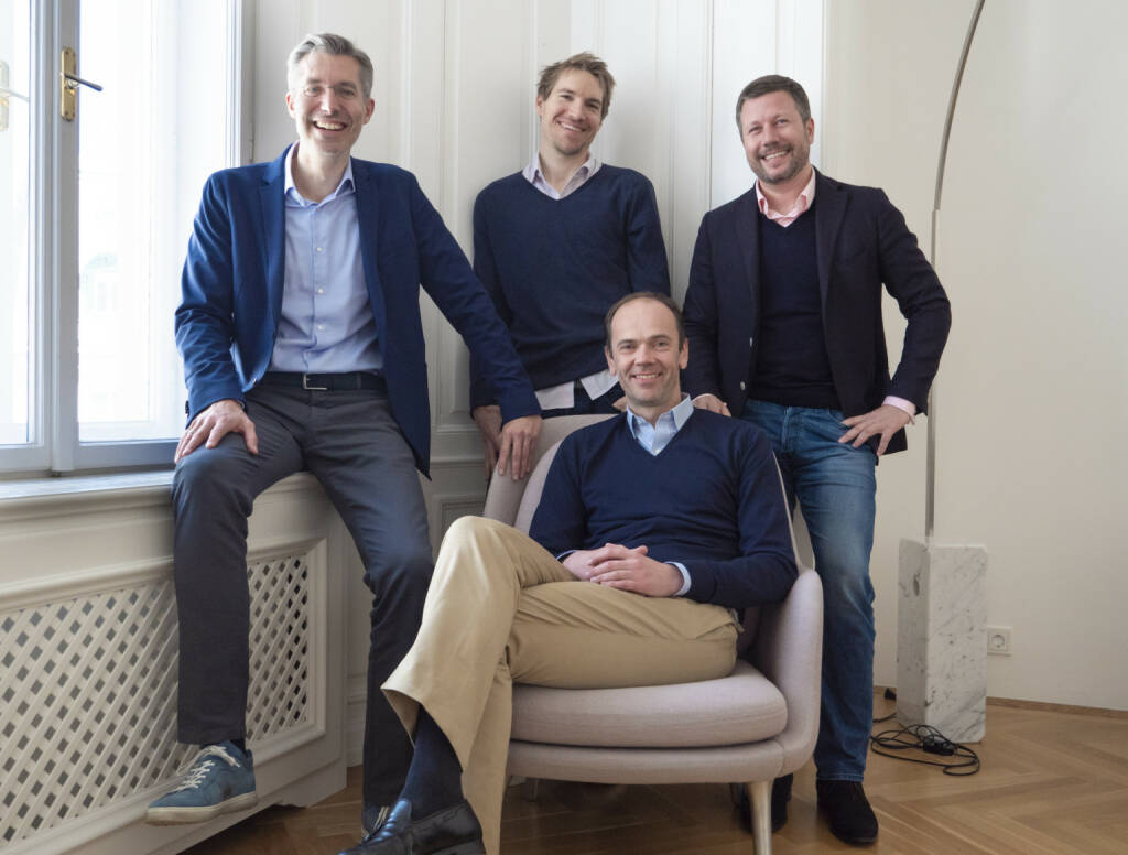 Own Austria wird zu Own360, Start in Deutschland;  im Bild: das Team rund um die Gründer bzw. Geschäftsführer Thomas Niss (sitzend), Martin Foussek (rechts), Nikolaus Bubna-Litic (Mitte) und Markus Fallenböck (links); Credit: Own360, © Aussender (27.01.2020) 