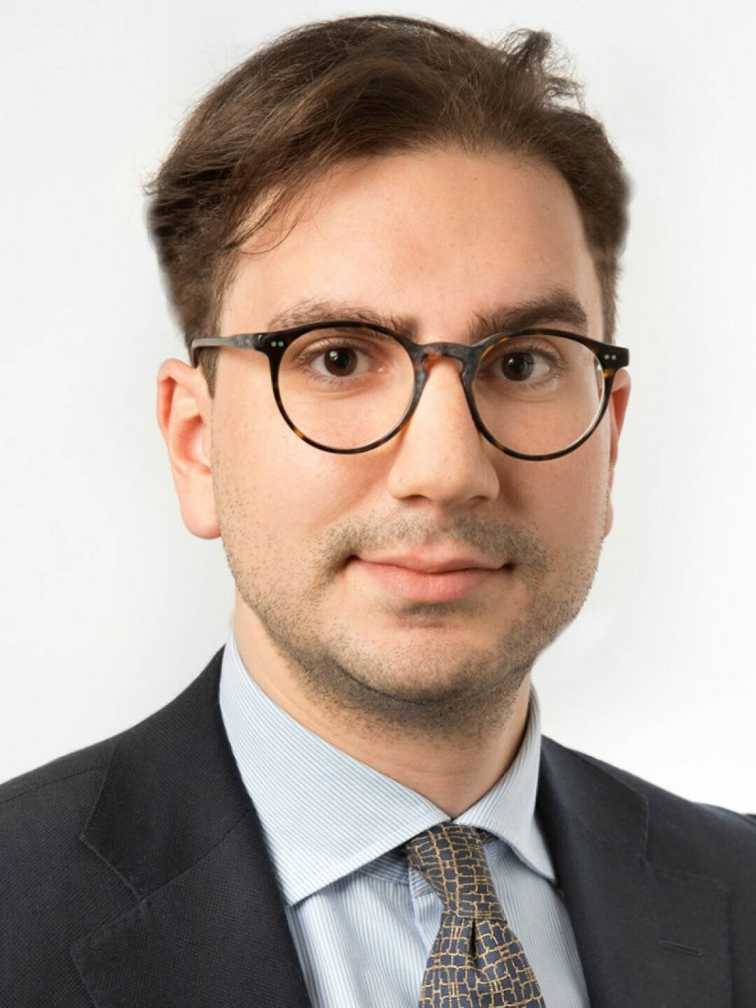 Rochel Sarikov verstärkt das Investment Properties Team von CBRE Österreich. Der 28jährige Wiener zeichnet für die Assetklasse Hotelimmobilien verantwortlich und berät Eigentümer, Entwickler und Investoren beim An- und Verkauf. Credit: CBRE