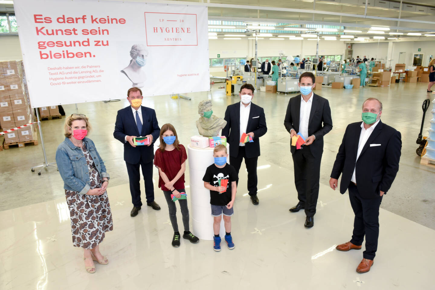 Hygiene Austria produziert Kindermasken für Schule und Ferienbetreuung, neben erfolgreicher MN- und FFP2-Masken-Produktion nun auch Kindermasken im Sortiment; Credit: Hygiene Austria
