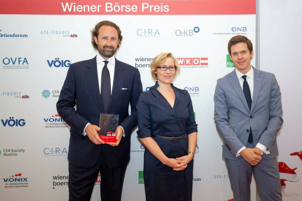 Börsepreis 2020, 3. Platz in der ATX-Kategorie für CA Immo: v.li. CIO Keegan Viscius, Susanne Steinböck (Konzernleitung Unternehmenskommunikation), Christoph Thurnberger (Head of Capital Markets / Co-Head Corporate Development); Quelle: LinkedIn (18.06.2020) 