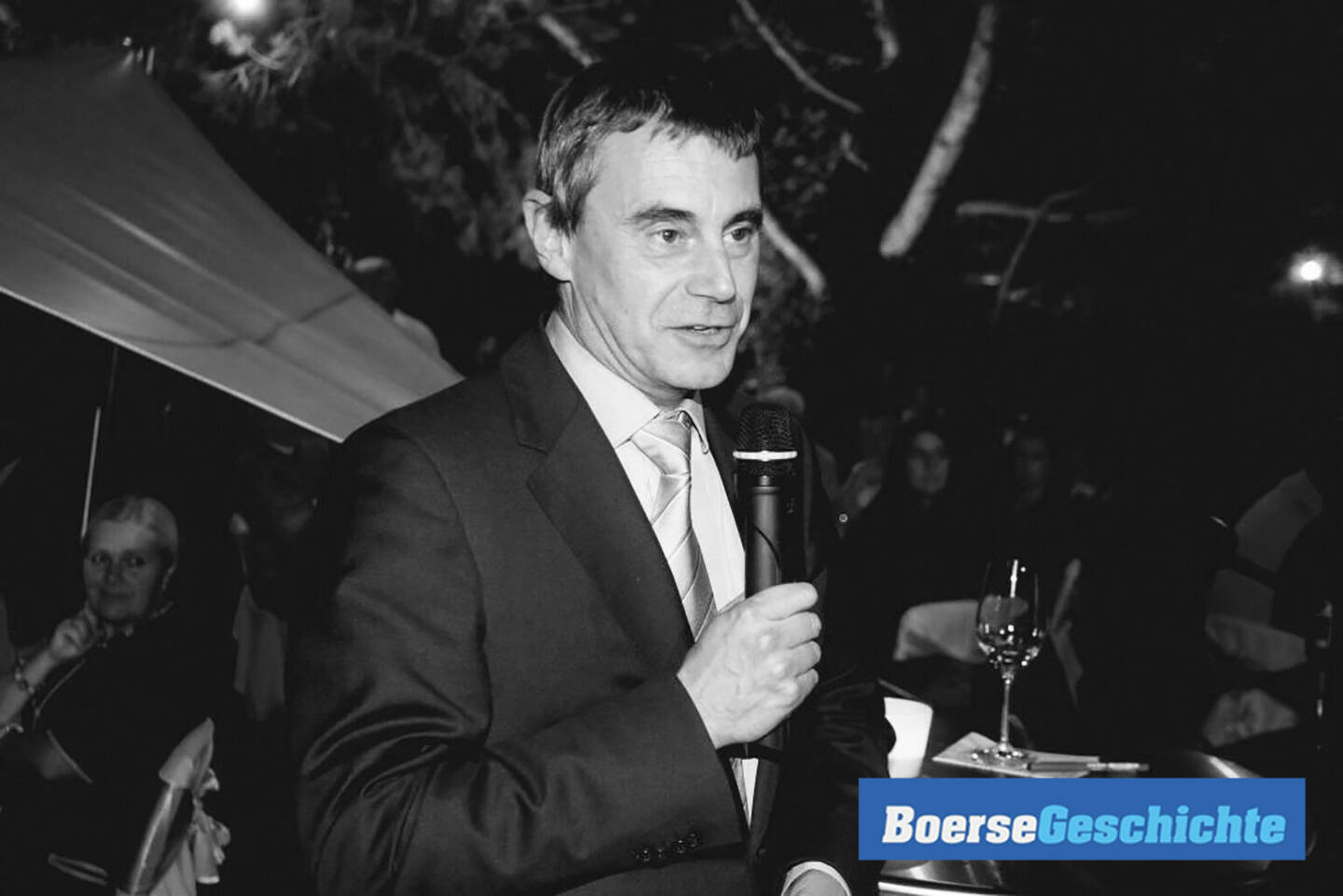 #boersegeschichte: Börsechef Heinrich Schaller beim Barrique de Beurse 2010