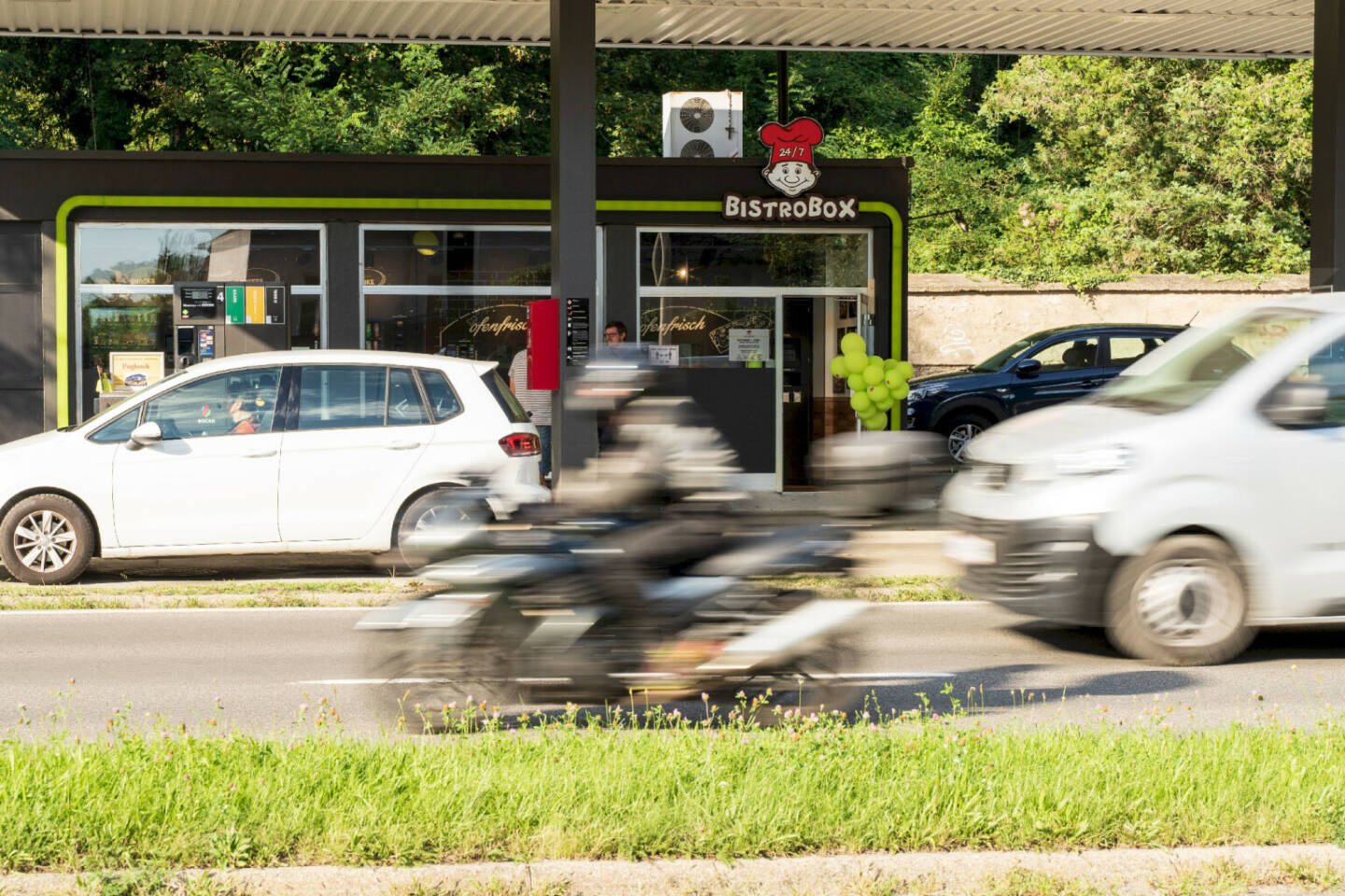 Das österreichische Start-up-Unternehmen BistroBox expandiert in der Steiermark. Vor kurzem wurde ein neuer Standort der 24h-Pizzeria in der Grazer Grabenstraße eröffnet. Credit: BistroBox