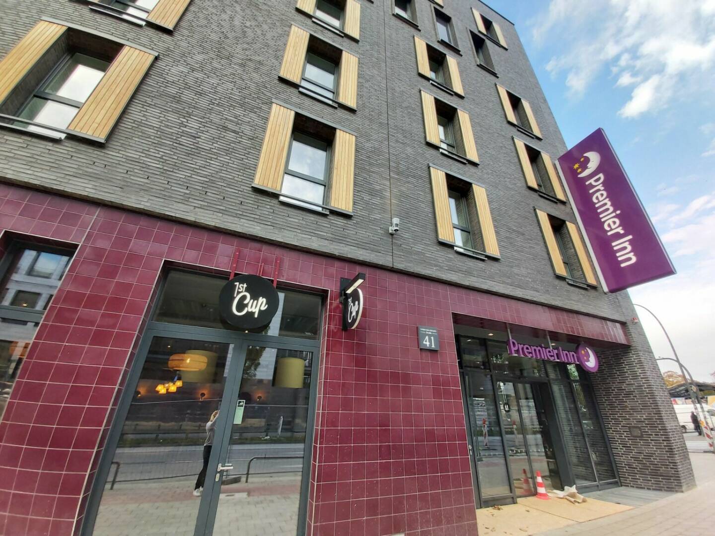 Projektentwicklerin STRABAG Real Estate (SRE) übergab das Hotel am Dom an die Immobilieneigentümerin und Betreiberin Premier Inn. Credit: Premier Inn