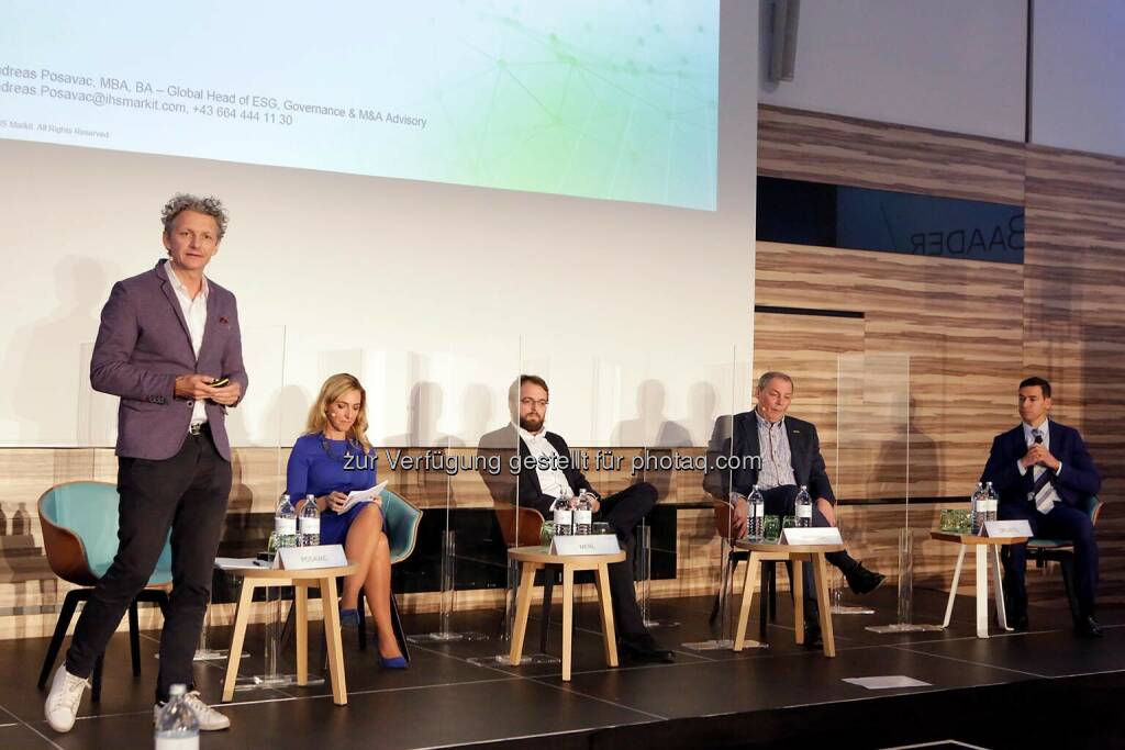 Zu ESG - Was Investoren erwarten diskutierten Andreas Posavac (IHS Markit), Vanda Heinen (Union Investment Institutional GmbH), Bernd Deeken (Berenberg), Klaus Rainer Kirchhoff (Kirchhoff Consult AG), Stefan Merz (Deloitte), Hannes Roither (Palfinger AG) und Michael Oplustil (Uniqa AG), © CIRA/APA-Fotoservice/Bargad Fotograf/in: Nadine Bargad (02.11.2020) 