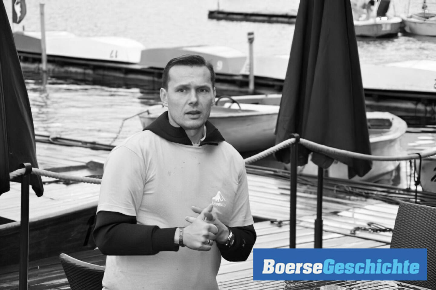 #boersegeschichte 2011: Gastgeber Thomas Kraus (Invesco) bei der Invesco Coppa die Pedalo auf der Alten Donau