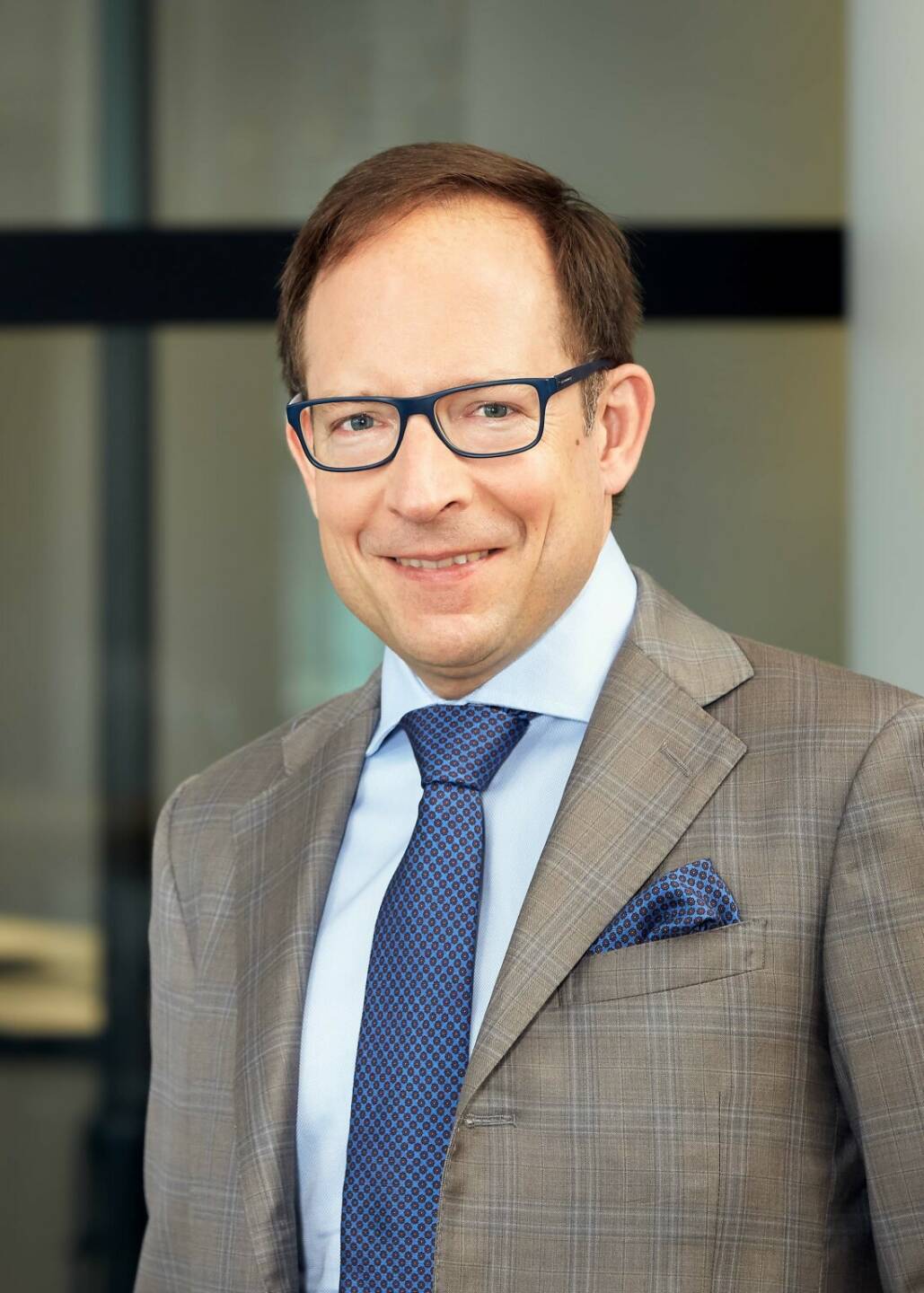 Stephan Größ übernimmt die Leitung des Real Estate Sektors bei EY Österreich 
Copyright: EY/Christina Häusler