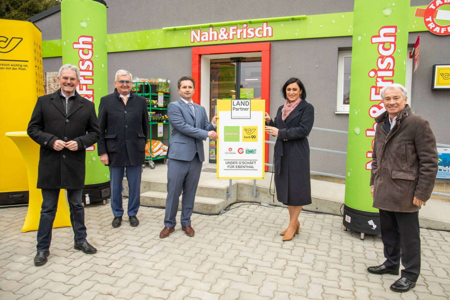 Österreichische Post AG: Land Partner eröffnet: Offizieller Startschuss für Umsetzung der Post-Initiative; Karl Wilfing, Präsident des Niederösterreichischen Landtages, Alfred Riedl, Präsident des Österreichischen Gemeindebundes, Christoph Veit, Bürgermeister von Ebenthal, Bundesministerin Elisabeth Köstinger, Post-Generaldirektor Georg Pölzl; Credit: Österreichische Post