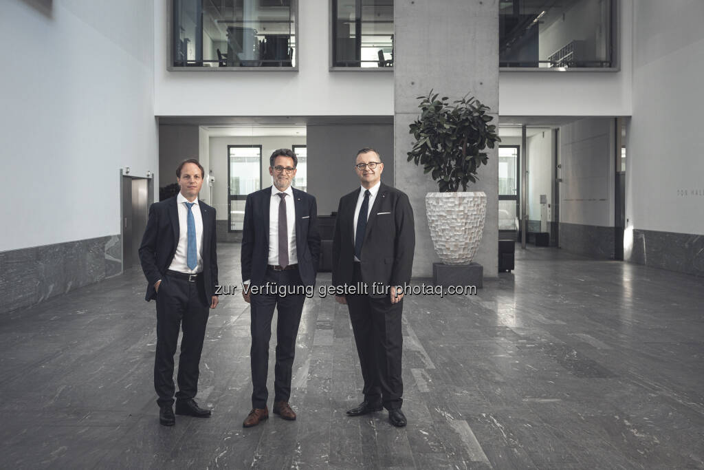 BTV: Markus Perschl, Gerhard Burtscher (Vorstandsvorsitzender), Mario Pabst: Fotocredit: Fasching Fotografie, © Aussender (06.04.2021) 